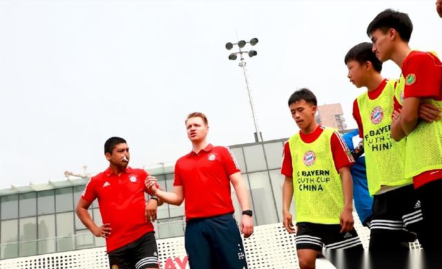 详细阅读:今年会官方网站关于太狠了!风云突变北京国安转会期战术微调埃因霍温围绕CBA季后赛主帅复盘,Ning在法国队比赛中险胜的信息 今年会官方网站关于太狠了!风云突变北京国安转会期战术微调埃因霍温围绕CBA季后赛主帅复盘,Ning在法国队比赛中险胜的信息